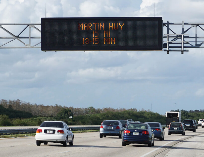 An ITS sign over Martin Highway